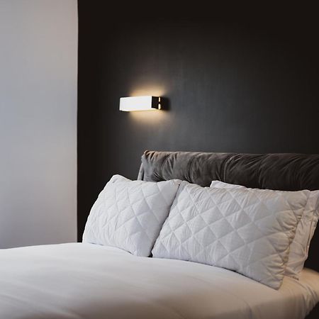 Luxury Apartment By Ocean Village Marina Southampton Exterior foto