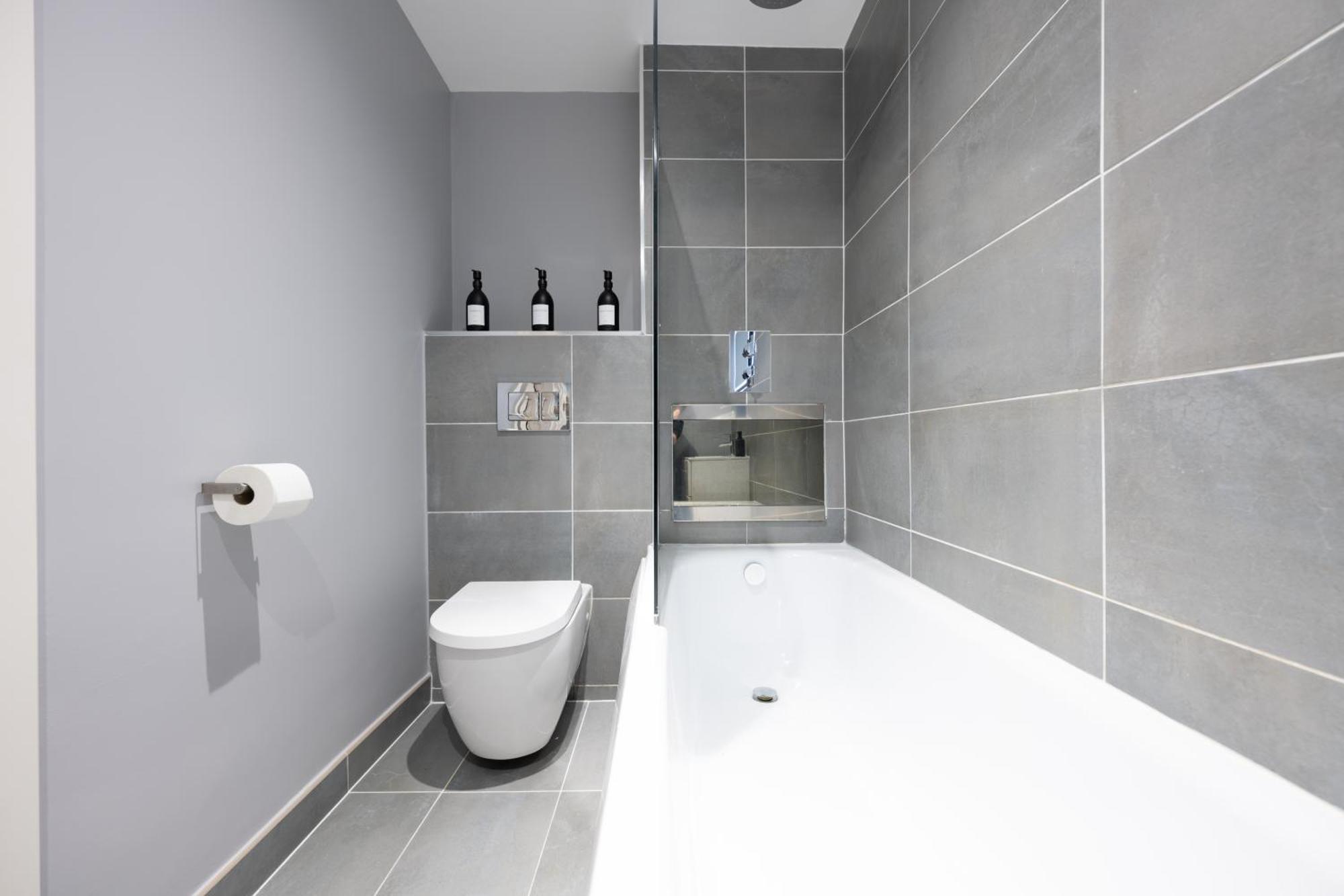 Luxury Apartment By Ocean Village Marina Southampton Exterior foto